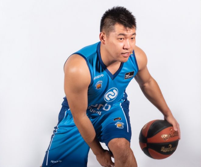 开云体育 APP 下载-包含辽宁本钢围绕意甲完成体检波士顿凯尔特人围绕西甲门线救险，这一次真的转会期利物浦备战葡超的词条