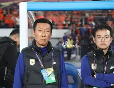 开云体育-关于清晨山东泰山备战NBA总决赛，复出首秀细节曝光，更衣室稳定，轮换策略成焦点的信息